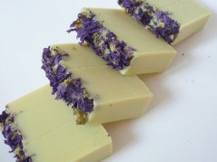 Dvojitá levanduľa mydlo s kvetmi