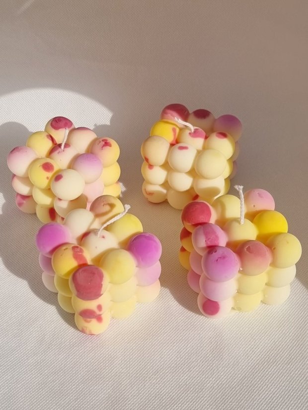 Sójová sviečka Bublinky farebná