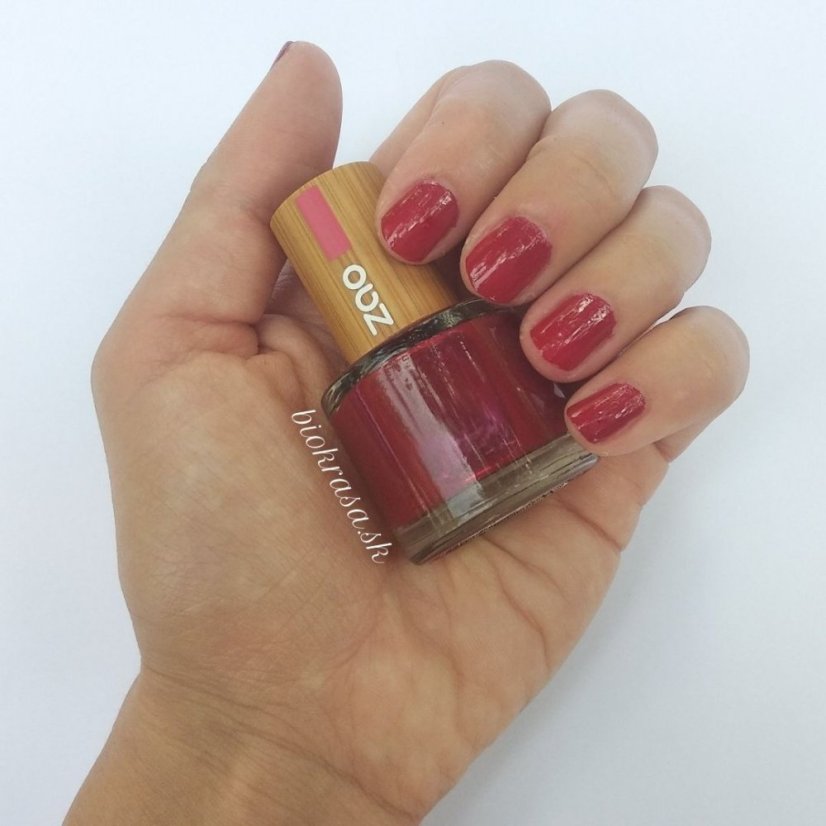 Lak na nechty 668 Passion red