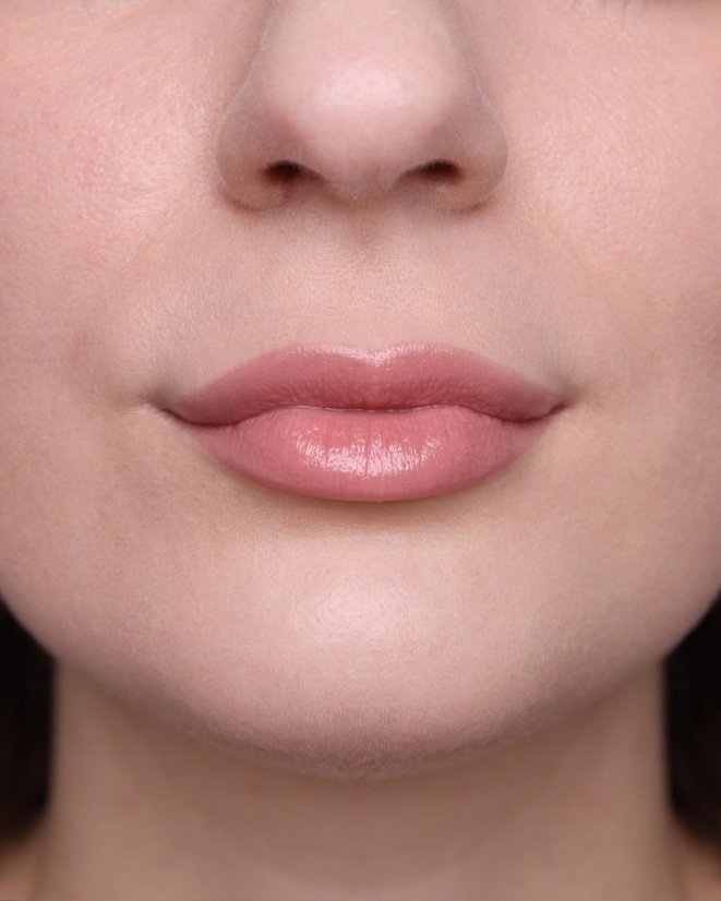 Výživný rúž TWIST&GO 501 Universal Pink